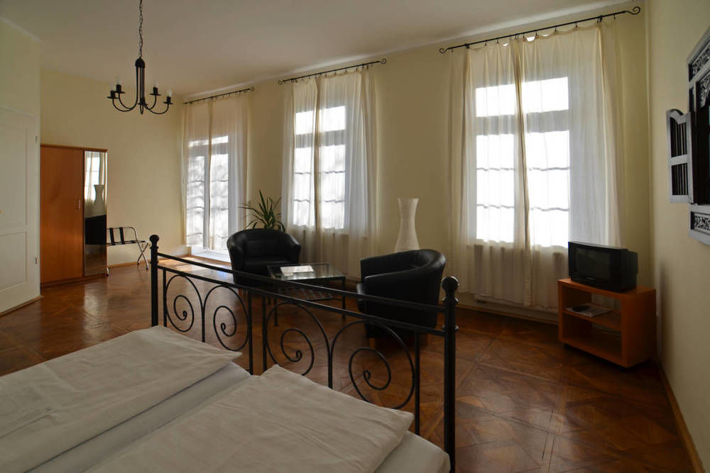Gaestehaus Villa Seraphinum เดรสเดน ภายนอก รูปภาพ